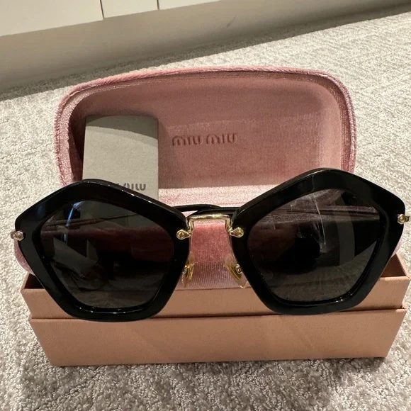 MIU MIU SMU 06O 1AB - 1A1 Sunglasses Grey SMU06O Frame - Picture 3 of 10
